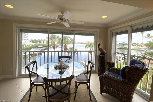 $11,000 | 9101 Vanderbilt Drive, Unit 304, Naples, FL 34108