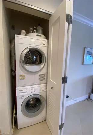 $11,000 | 9101 Vanderbilt Drive, Unit 304, Naples, FL 34108