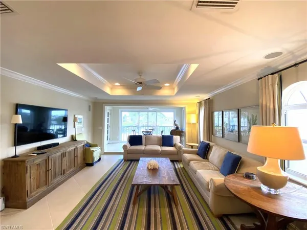 $11,000 | 9101 Vanderbilt Drive, Unit 304, Naples, FL 34108