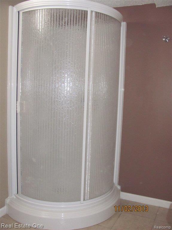 6654 Pardee Road Taylor, MI 48180 - Photo 14 of 22 Basement Bath