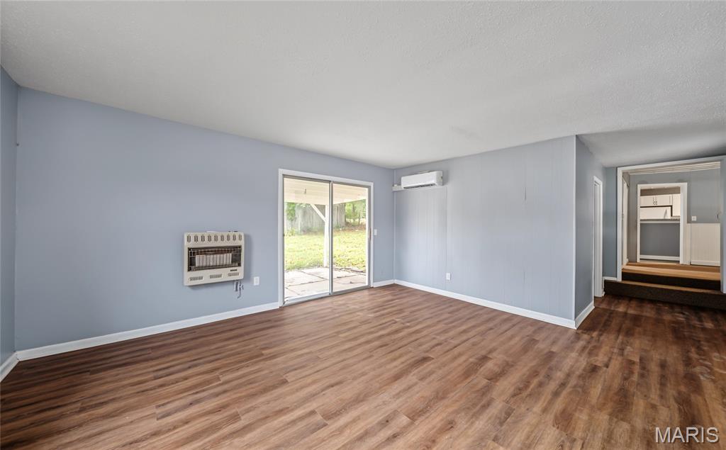 401 Fort Wyman Road Rolla, MO 65401 - Photo 4 of 28 Gallery Image 4