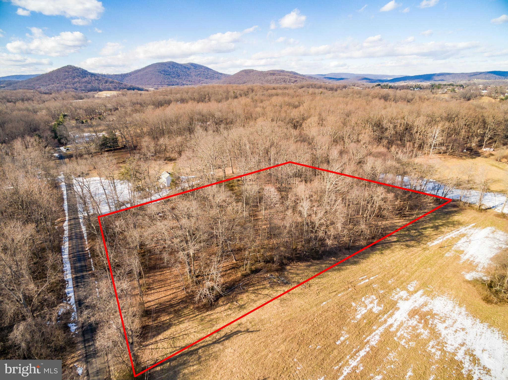 0 McDonalds Lane Hume, VA 22639 - Photo 1 of 7 a view of mountain with lake