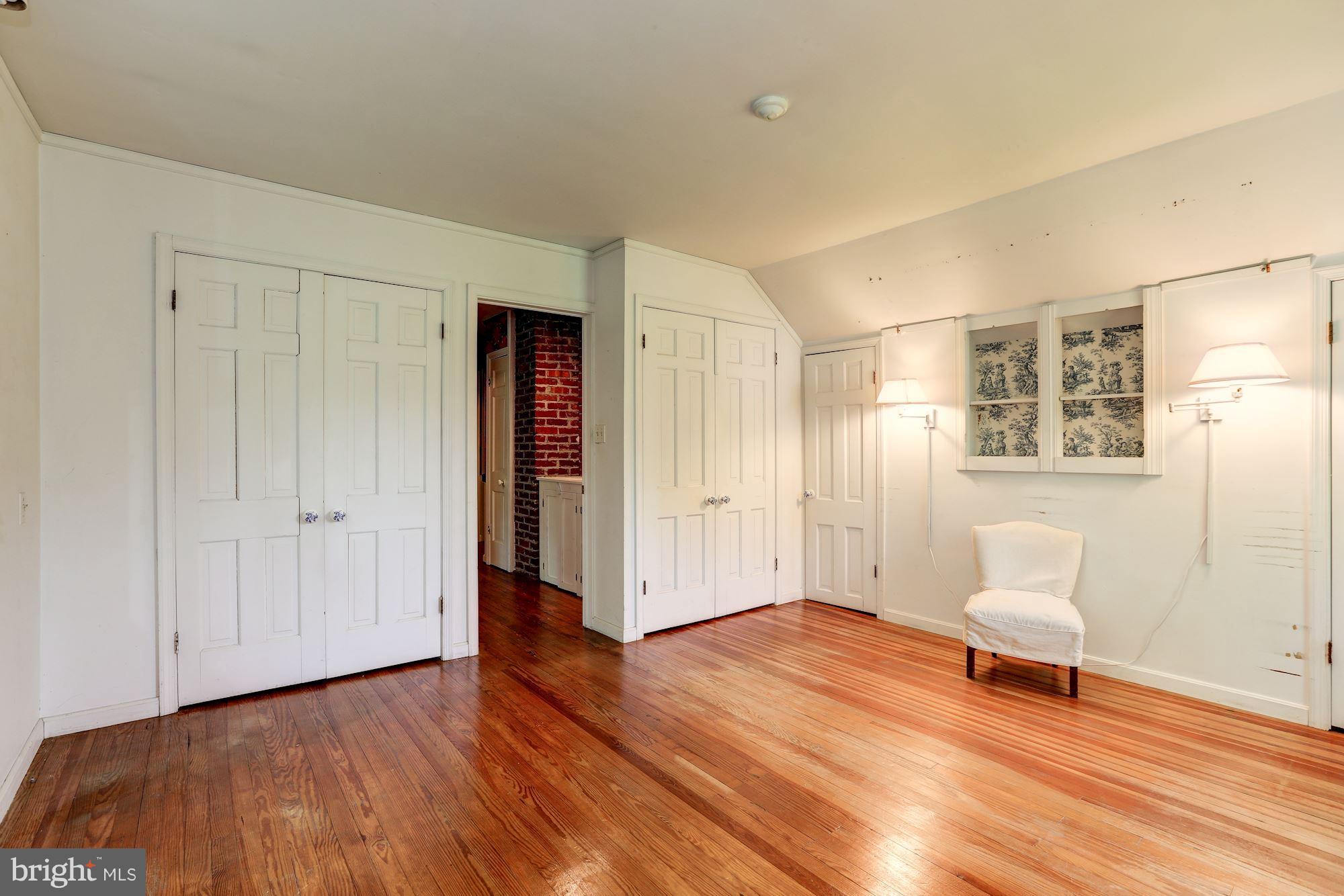 11511 Glen Road Potomac, MD 20854 - Photo 17 of 28 Master bedroom w/ample closet space