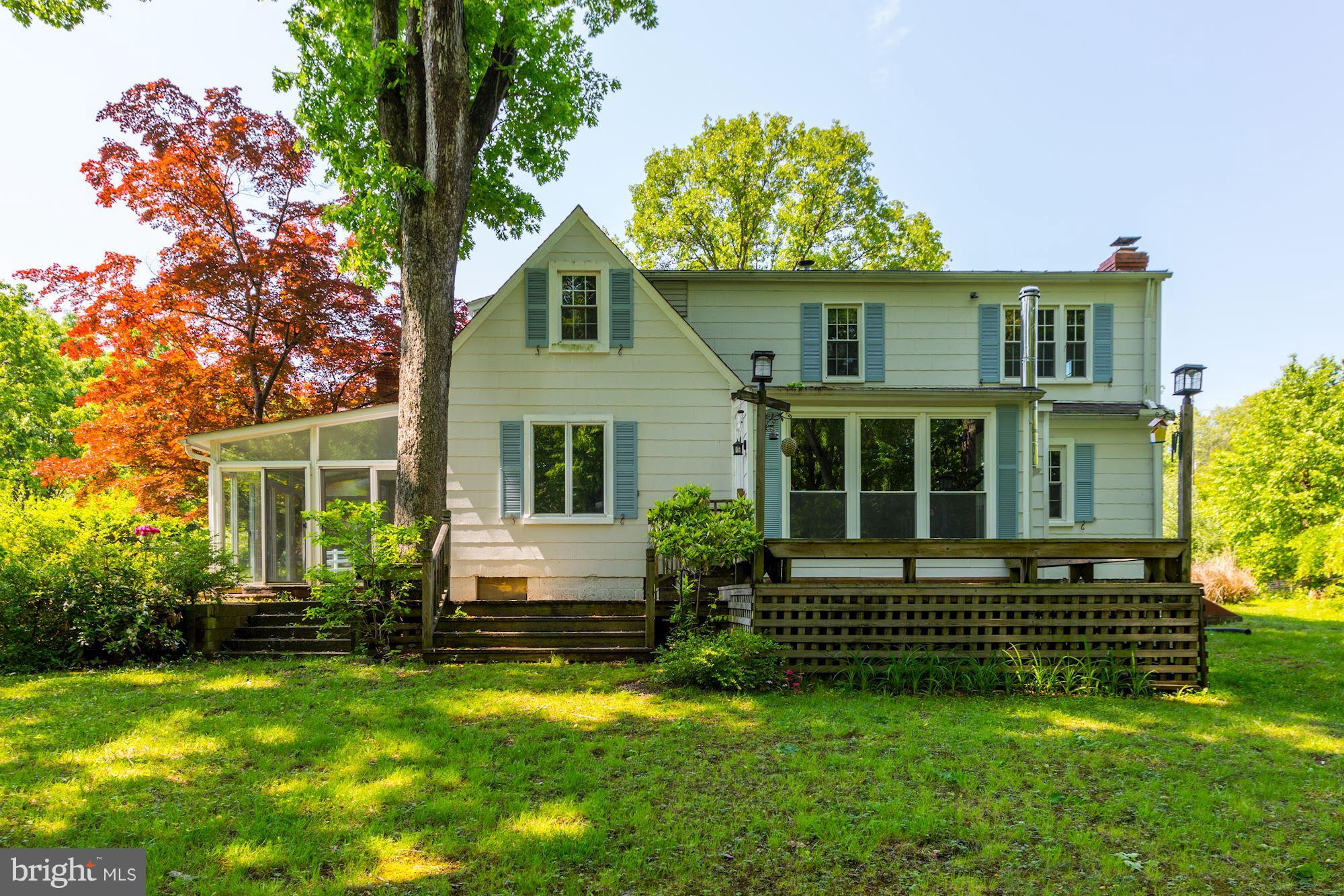 11511 Glen Road Potomac, MD 20854 - Photo 22 of 28 Rear of house looks out on expansive backyard