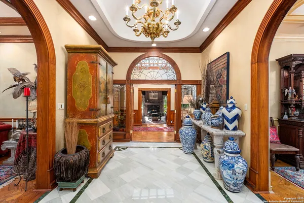 a view of an entryway with a lot of stuff