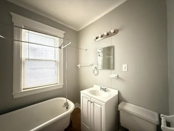 $1,095 | 4858 Commonwealth Street, Unit 2, Detroit, MI 48208