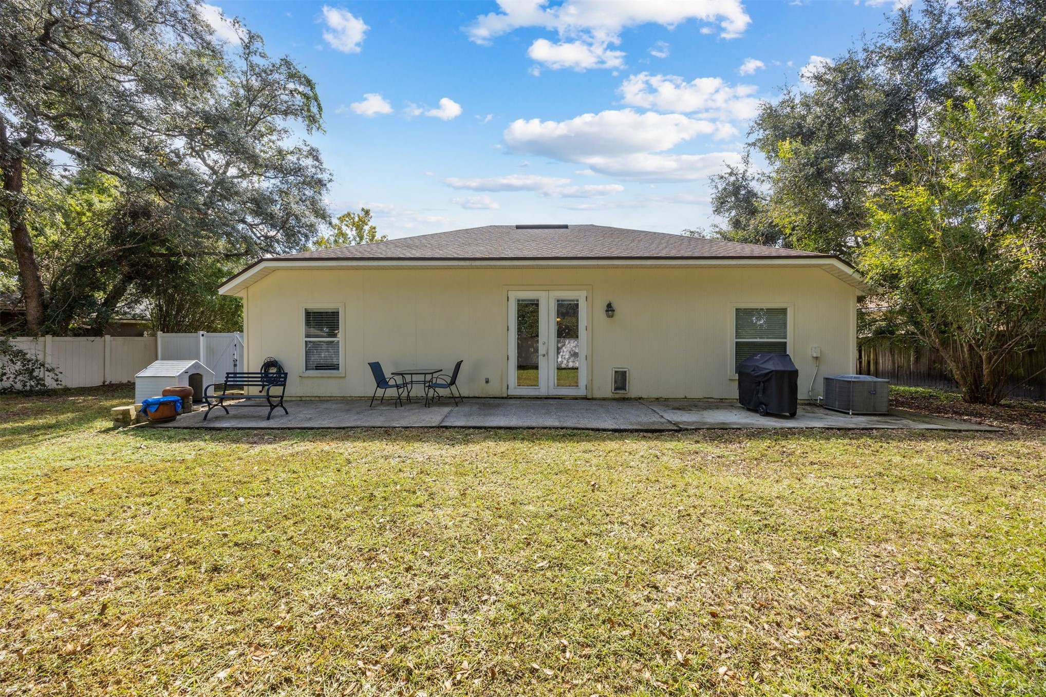 86132 Red Holly Place Yulee, FL 32097 - Photo 32 of 40 Back Yard