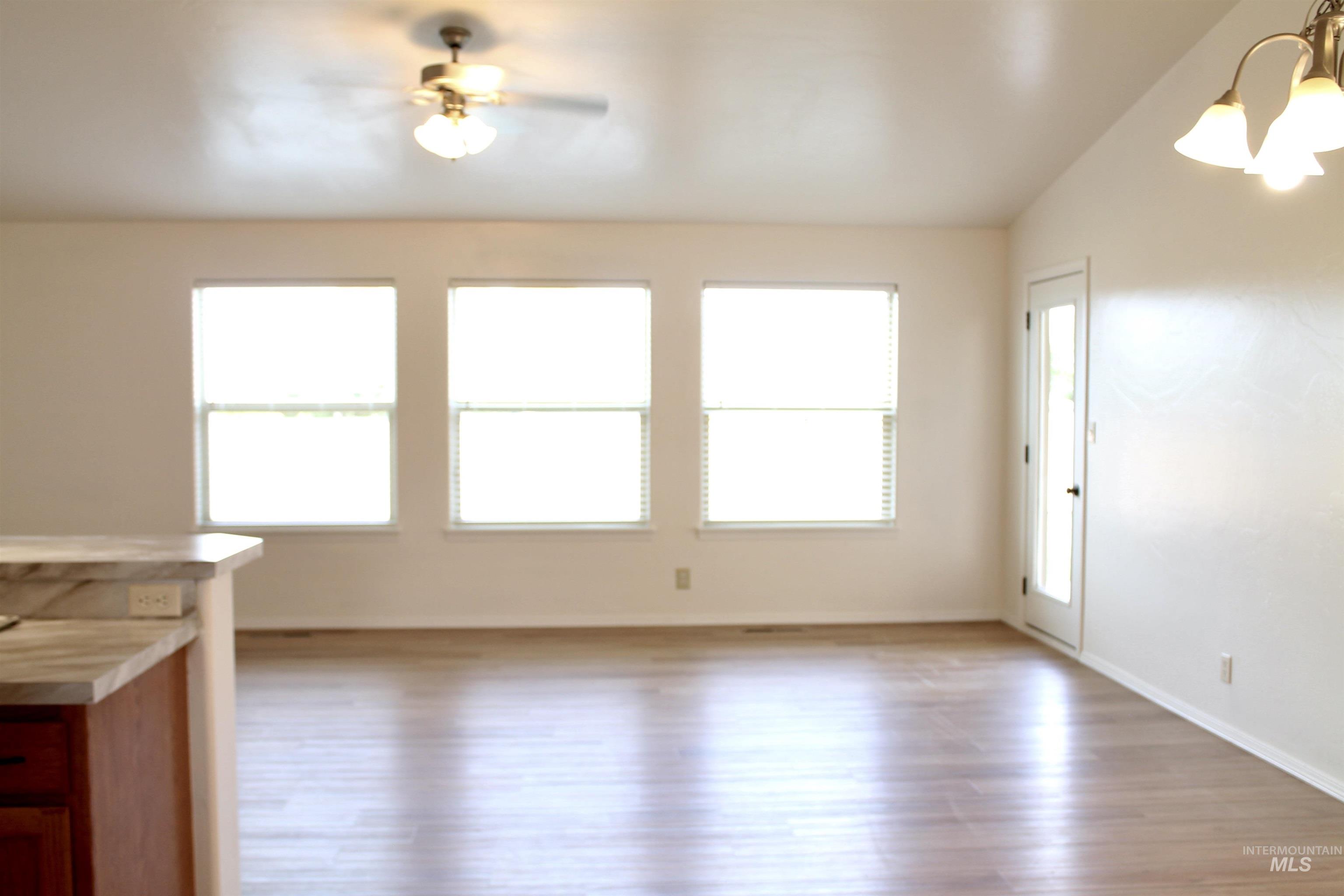 1135 Fiesta Way Twin Falls, ID 83301 - Photo 19 of 42
