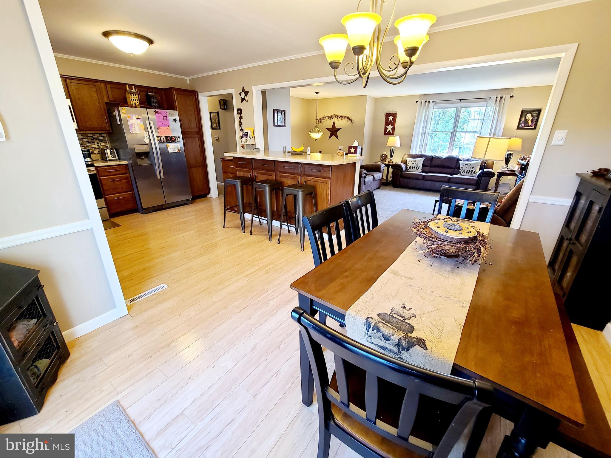 14803 Viewcrest Road Southwest Cumberland, MD 21502 - Photo 9 of 38 Dining view to living room/kitchen
