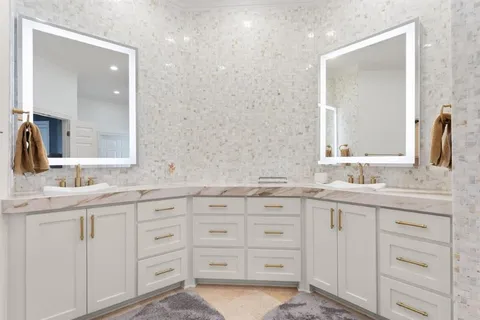 $1,250,000 | 4200 Maid Stone Drive, Lake Charles, LA 70605