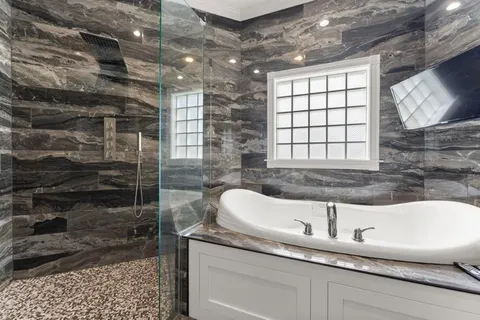 $1,250,000 | 4200 Maid Stone Drive, Lake Charles, LA 70605