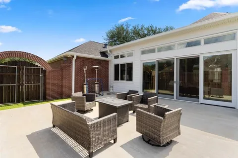 $1,250,000 | 4200 Maid Stone Drive, Lake Charles, LA 70605