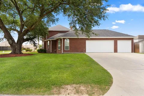 $1,250,000 | 4200 Maid Stone Drive, Lake Charles, LA 70605