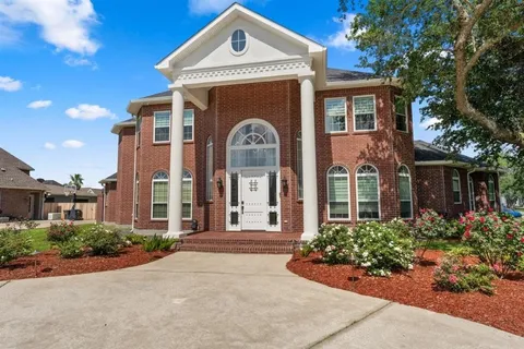 $1,250,000 | 4200 Maid Stone Drive, Lake Charles, LA 70605