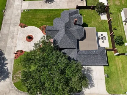 $1,250,000 | 4200 Maid Stone Drive, Lake Charles, LA 70605