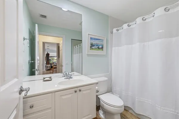 $425,000 | 4944 Corsica Square, Vero Beach, FL 32967