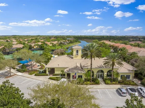 $425,000 | 4944 Corsica Square, Vero Beach, FL 32967