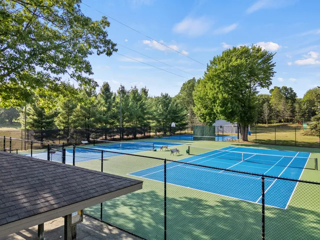 $345,900 | 9348 Center Lane, Stanwood, MI 49346