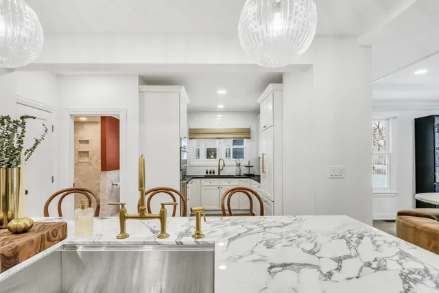 $599,900 | 141 Park Avenue, Grayslake, IL 60030