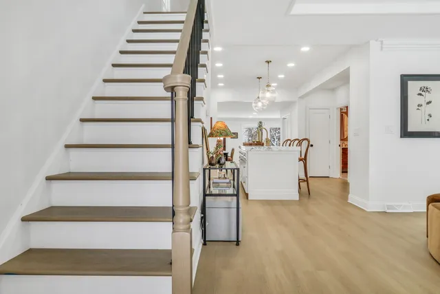 $599,900 | 141 Park Avenue, Grayslake, IL 60030