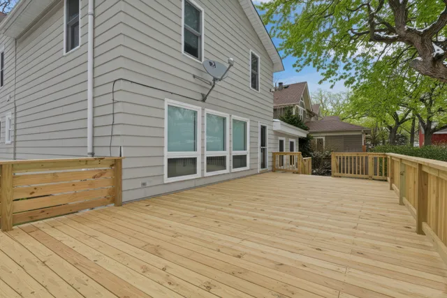 $599,900 | 141 Park Avenue, Grayslake, IL 60030