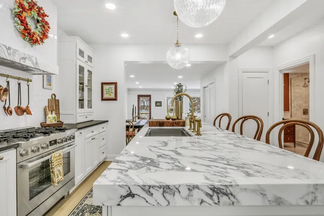 $599,900 | 141 Park Avenue, Grayslake, IL 60030