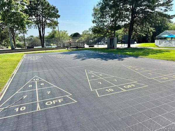 $149,900 | 19 Dogwood Lane, Manorville, NY 11949