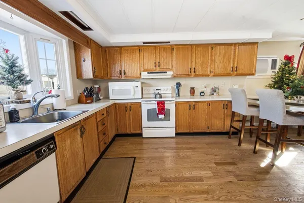 $149,900 | 19 Dogwood Lane, Manorville, NY 11949