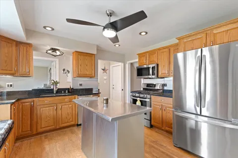 $375,000 | 6920 West Armour Avenue, Greenfield, WI 53220