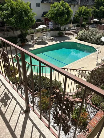 $3,999 | 5315 Yarmouth Avenue, Unit 216, Encino, CA 91316