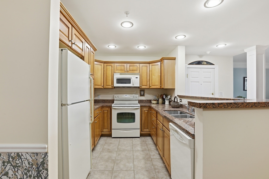 5 Sally Sweets Way, Unit 128 Salem, NH 03079 - Photo 11 of 32