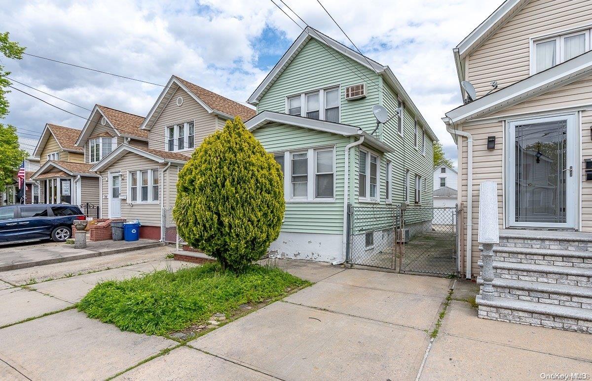 88-40 69th Road Queens, NY 11375 - Photo 2 of 30