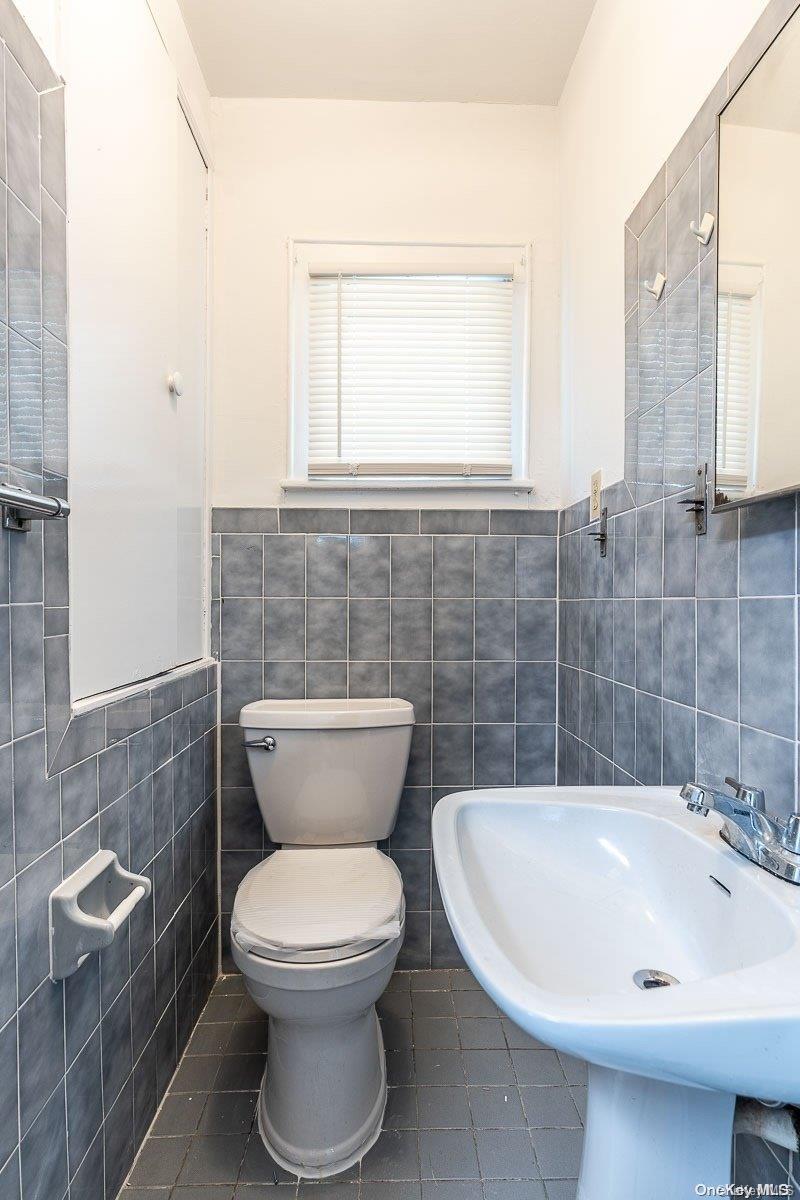 88-40 69th Road Queens, NY 11375 - Photo 23 of 30