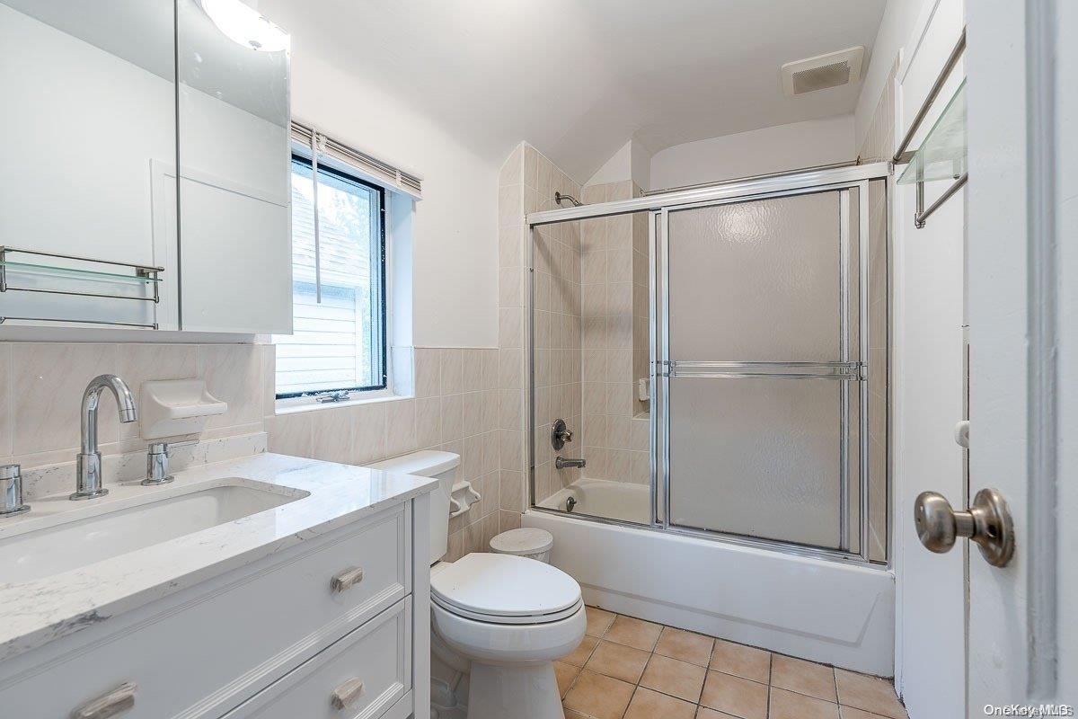 88-40 69th Road Queens, NY 11375 - Photo 28 of 30
