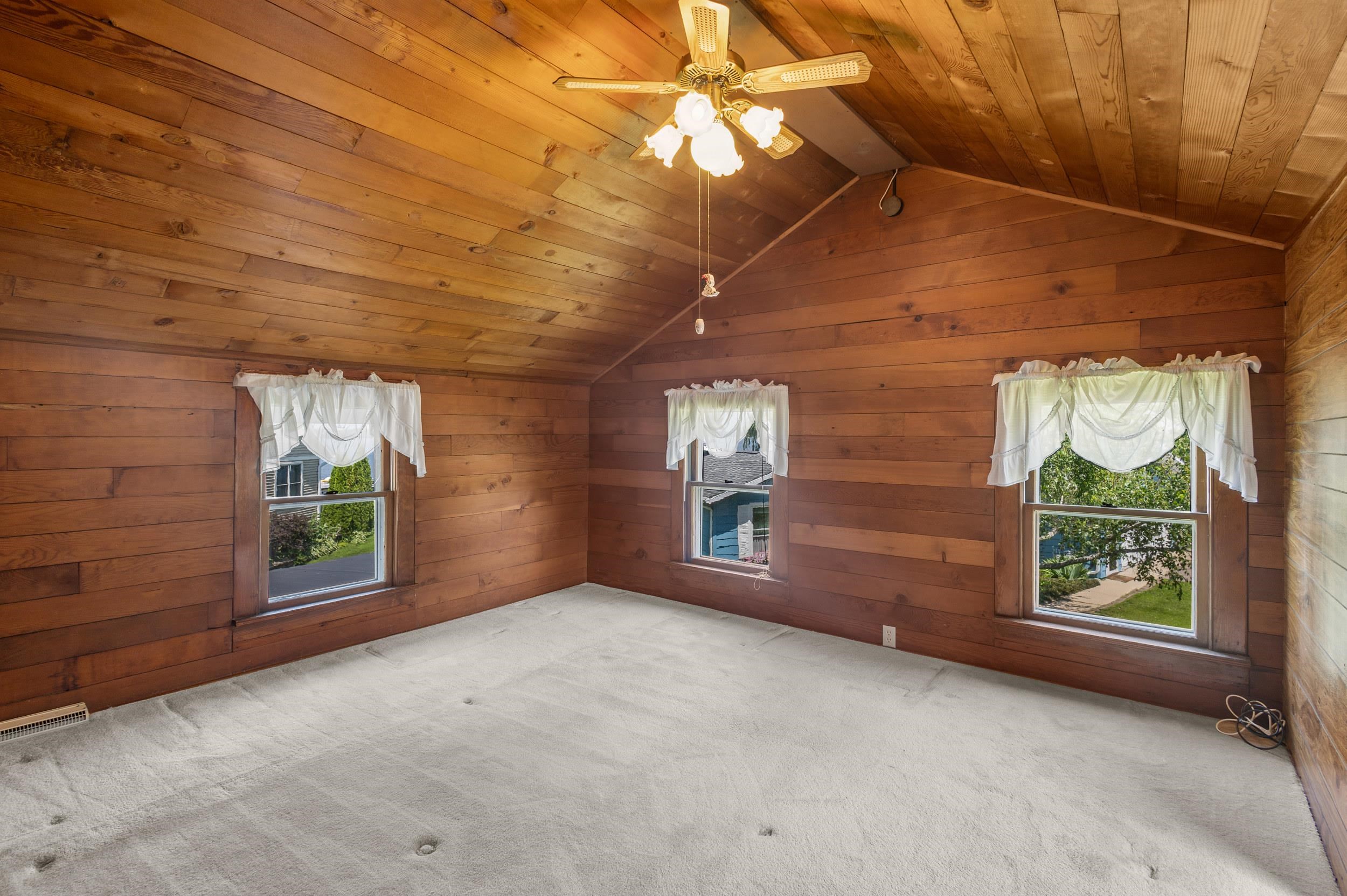 5904 Lake Edge Road McFarland, WI 53558 - Photo 24 of 49