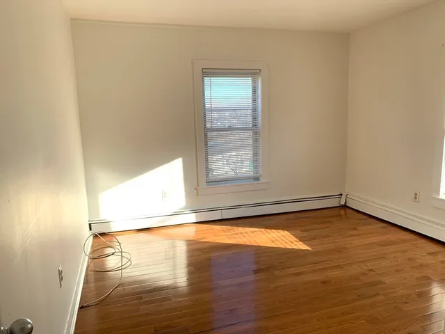 $3,200 | 712 Lawrence Street, Unit 2, Lowell, MA 01852