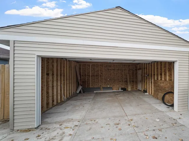 $349,900 | 7537 South Clyde Avenue, Chicago, IL 60649