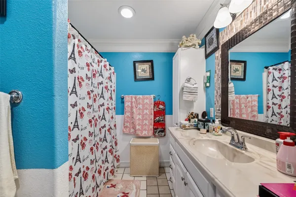 $600,000 | 530 Frankie Street, Unit 1, Houston, TX 77015