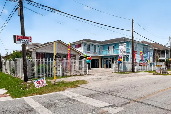 $600,000 | 530 Frankie Street, Unit 1, Houston, TX 77015