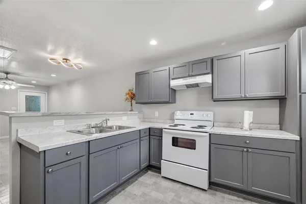 $600,000 | 530 Frankie Street, Unit 1, Houston, TX 77015