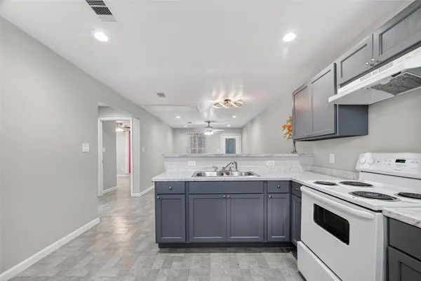 $600,000 | 530 Frankie Street, Unit 1, Houston, TX 77015