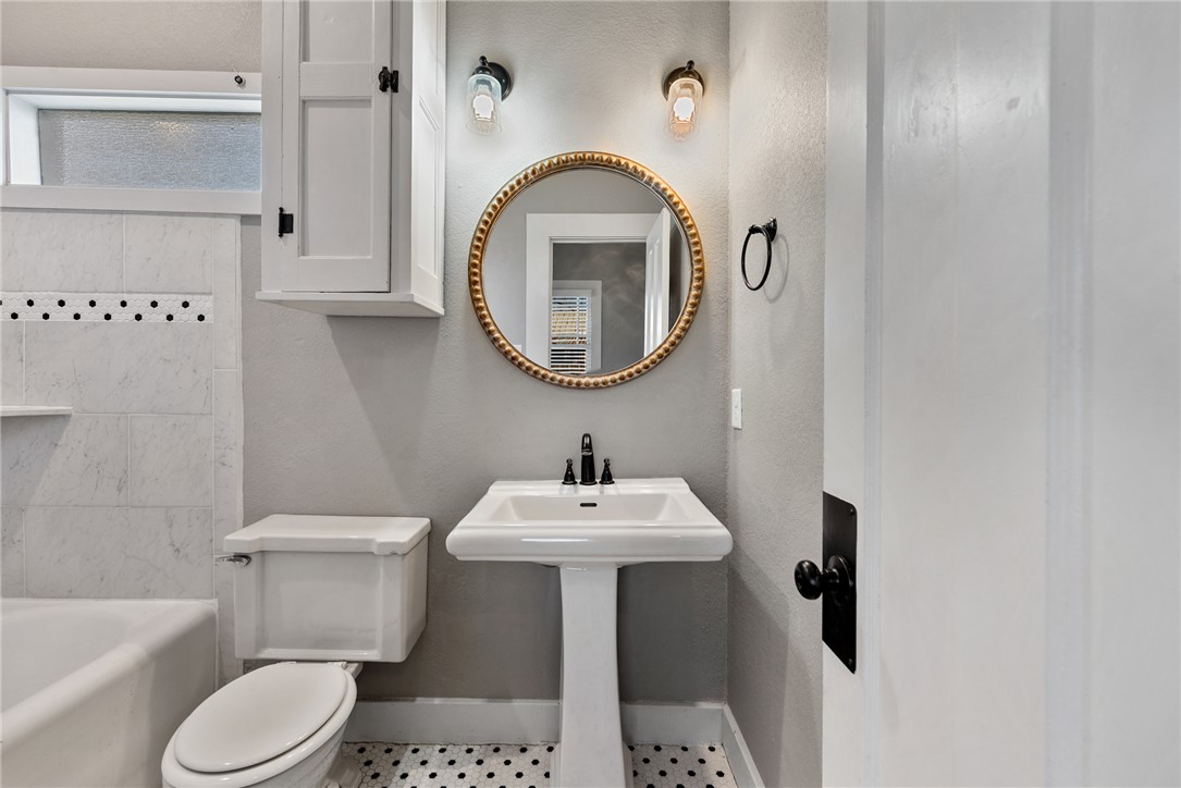 712 East 28th Street Bryan, TX 77803 - Photo 21 of 29