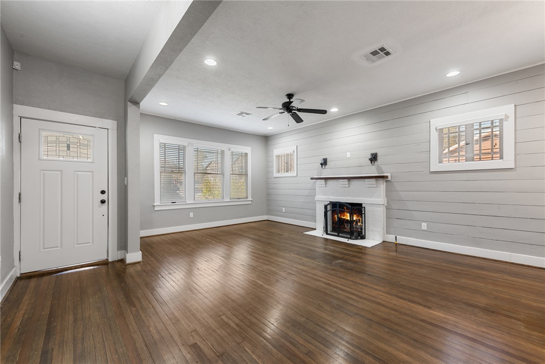 712 East 28th Street Bryan, TX 77803 - Photo 5 of 29