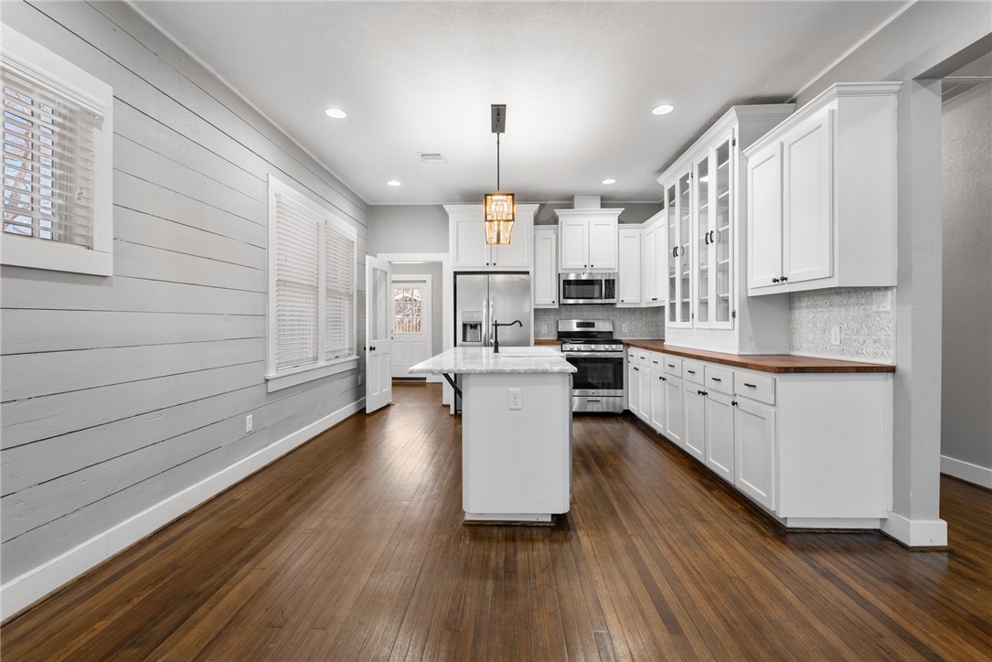 712 East 28th Street Bryan, TX 77803 - Photo 8 of 29