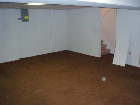 28221 Raleigh Crescent New Baltimore, MI 48051 - Photo 12 of 14 941963-11.JPG