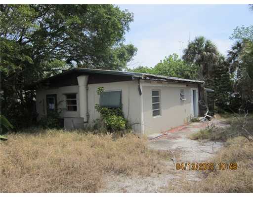 110 Ridge Place Fort Pierce, FL 34982 - Photo 1 of 1 Primary Photo
