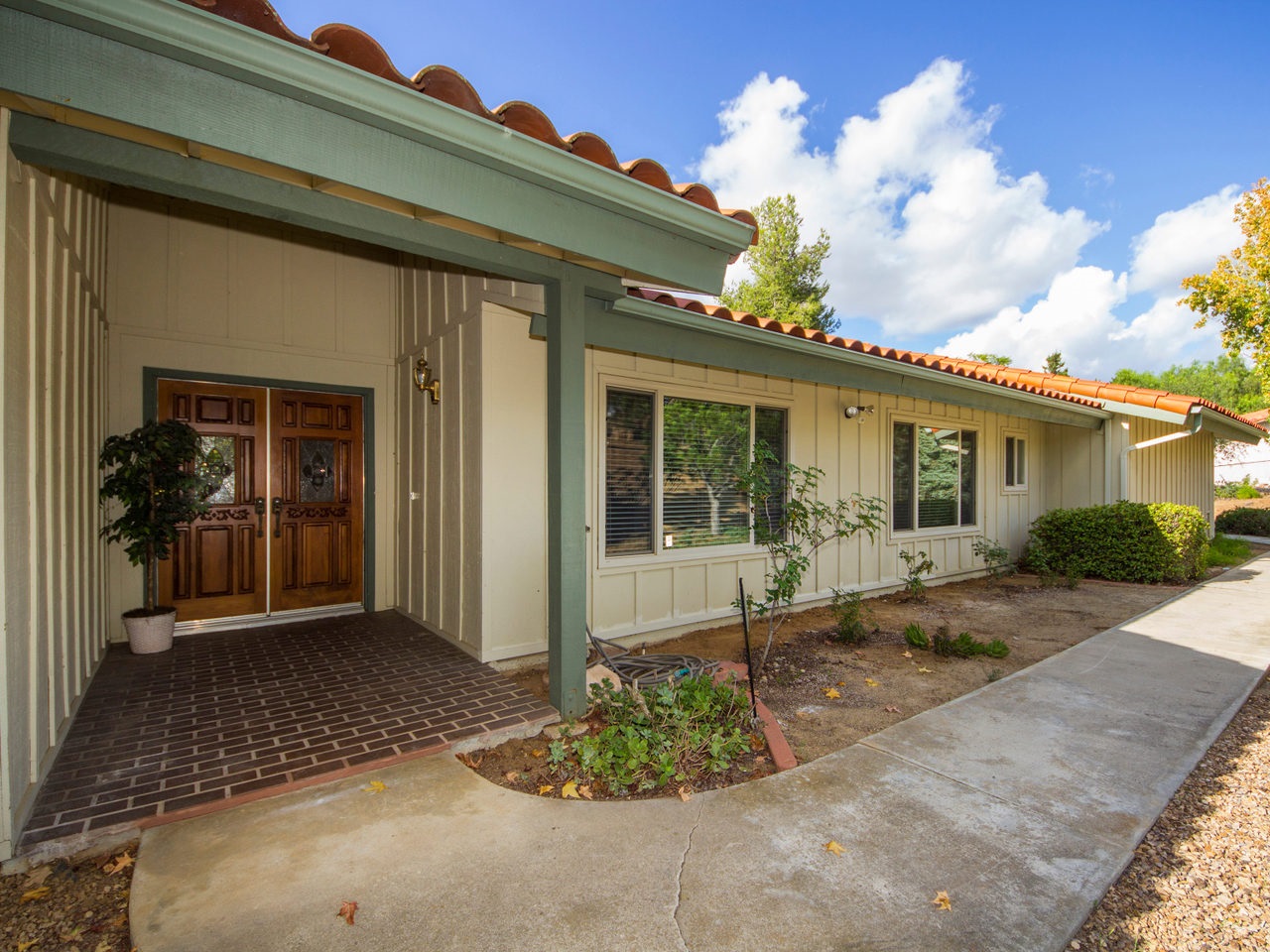 1742 Green Canyon Road Fallbrook, CA 92028 - Photo 3 of 18