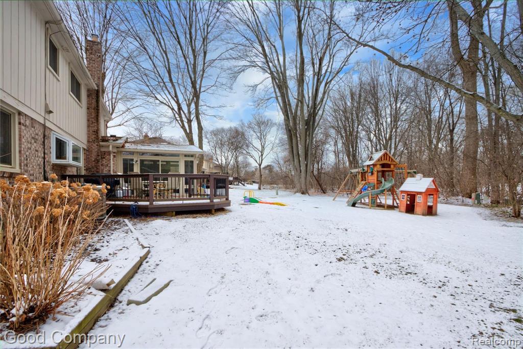 35190 Spring Hill Road Farmington Hills, MI 48331 - Photo 48 of 53