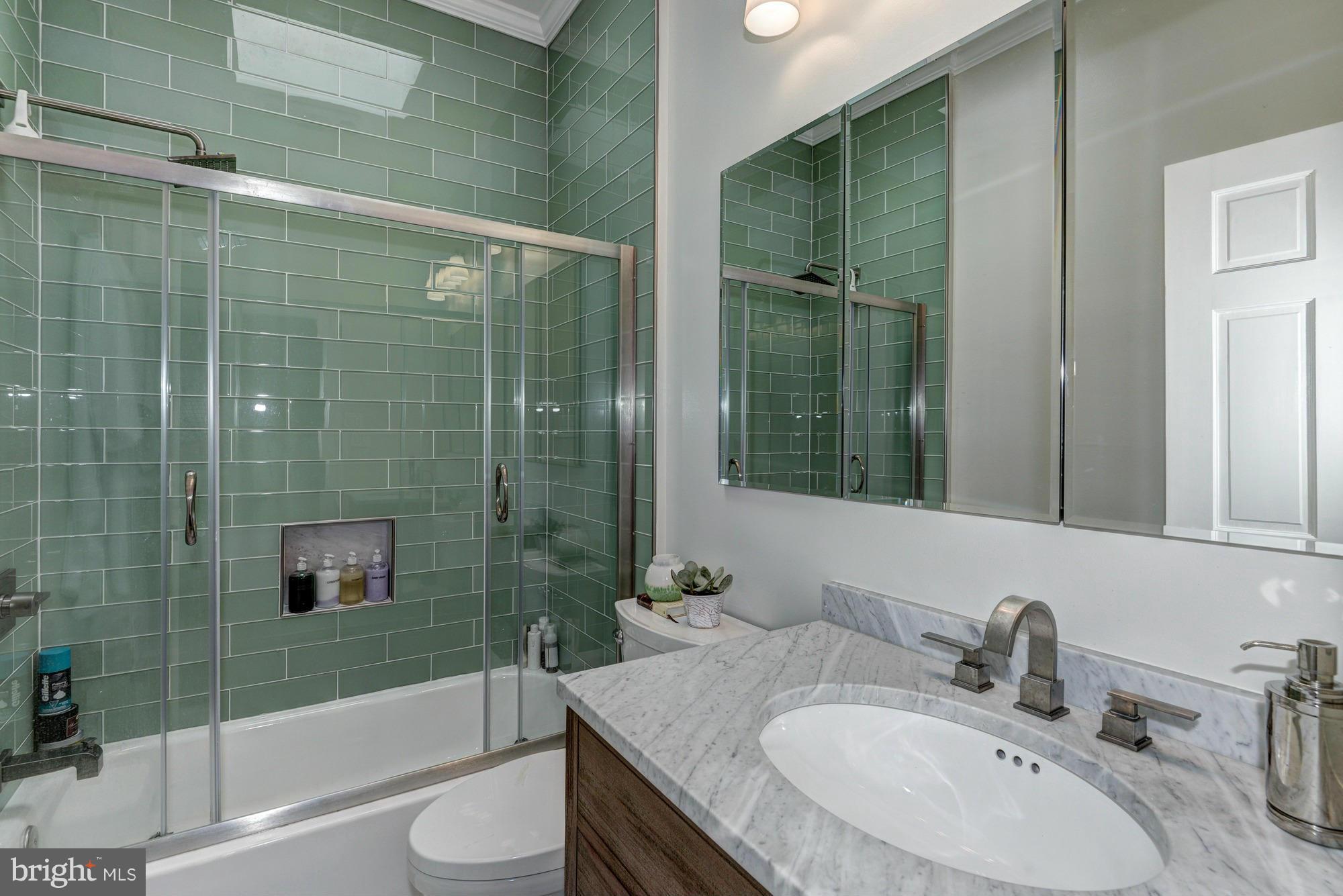 16 10th Street Northeast Washington, DC 20002 - Photo 18 of 30 Bath