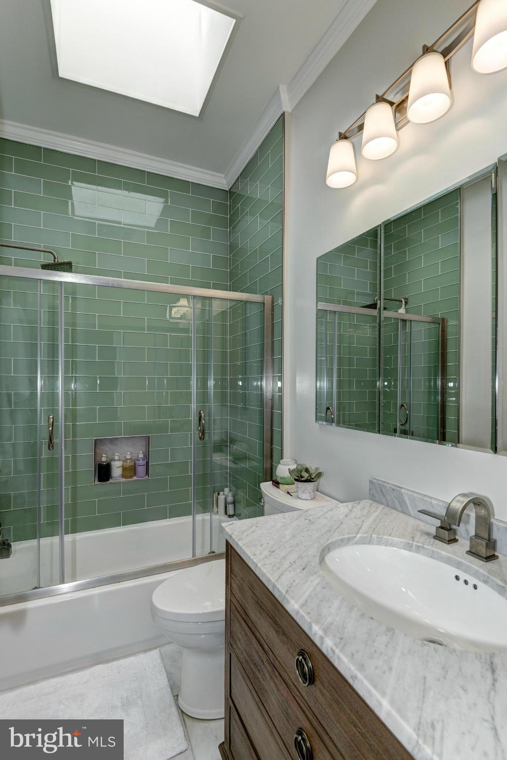 16 10th Street Northeast Washington, DC 20002 - Photo 19 of 30 Bath